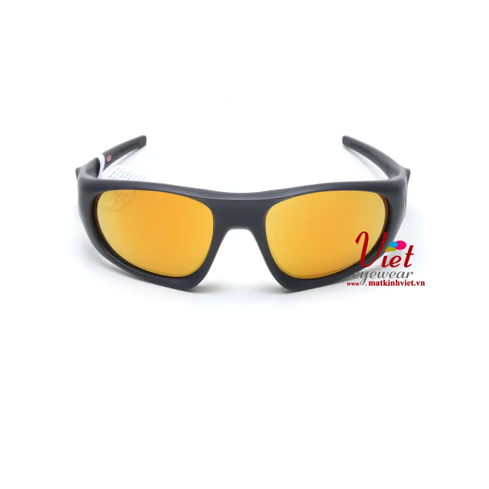 Kính mát Oakley OO9528 06