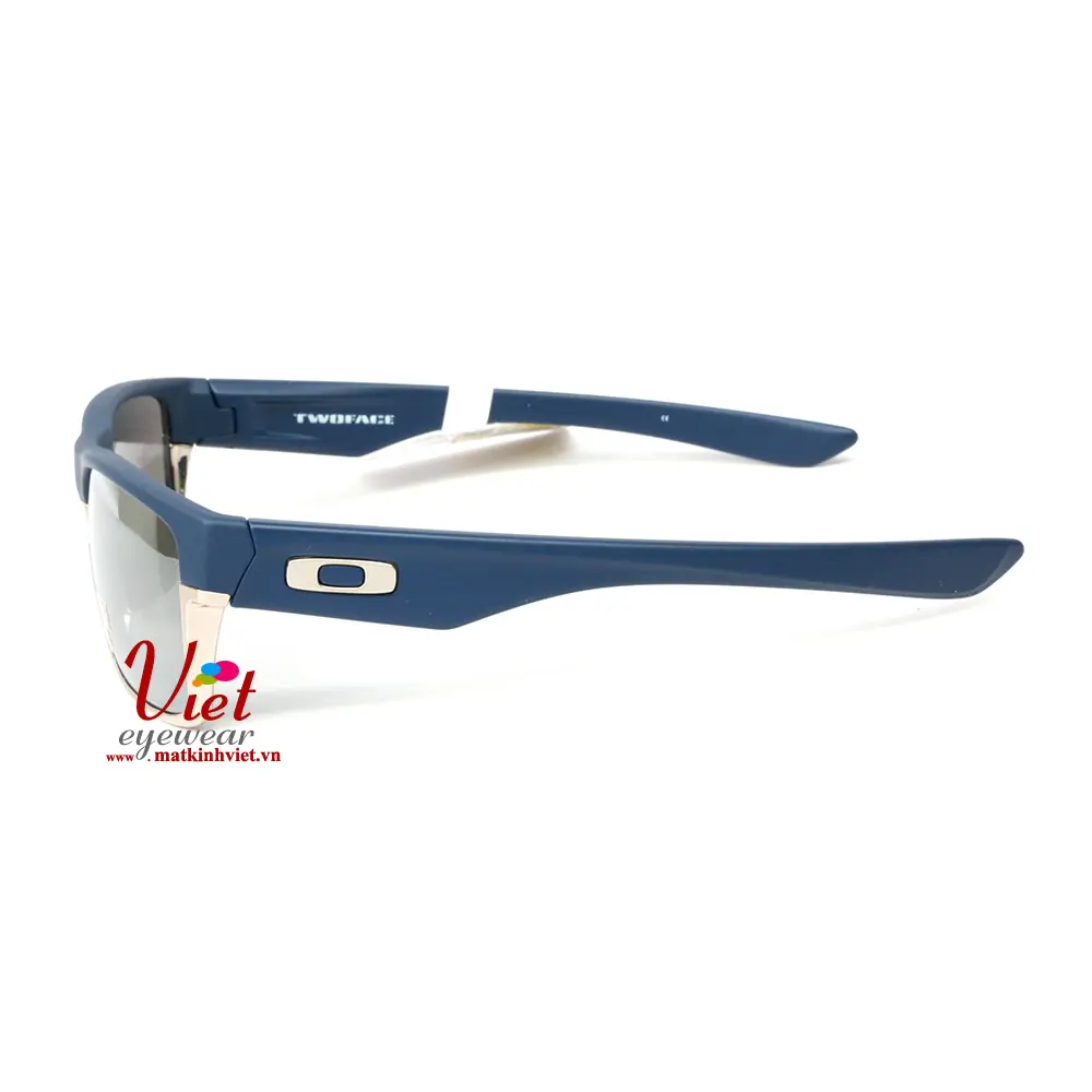 Kính mát Oakley OO9256 9256/11
