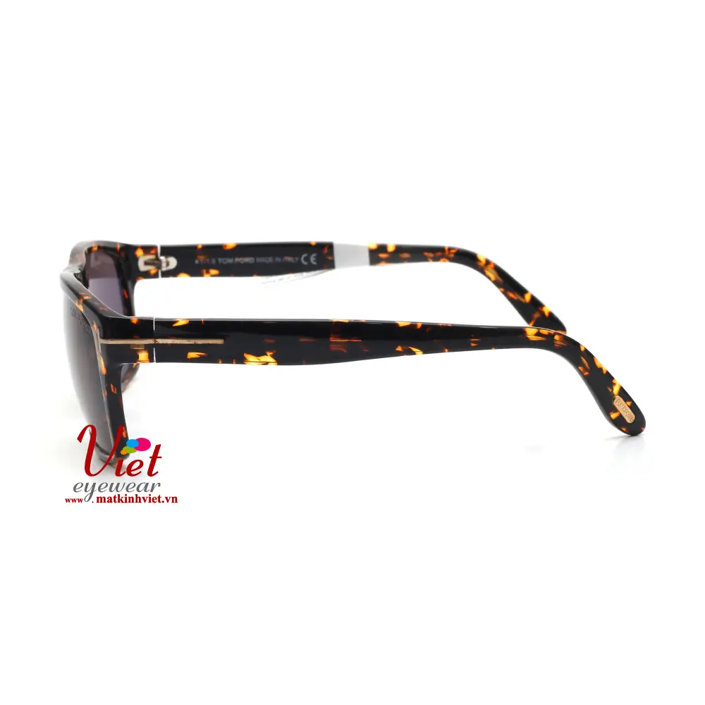 Kính mát Tom Ford TF678F 52A